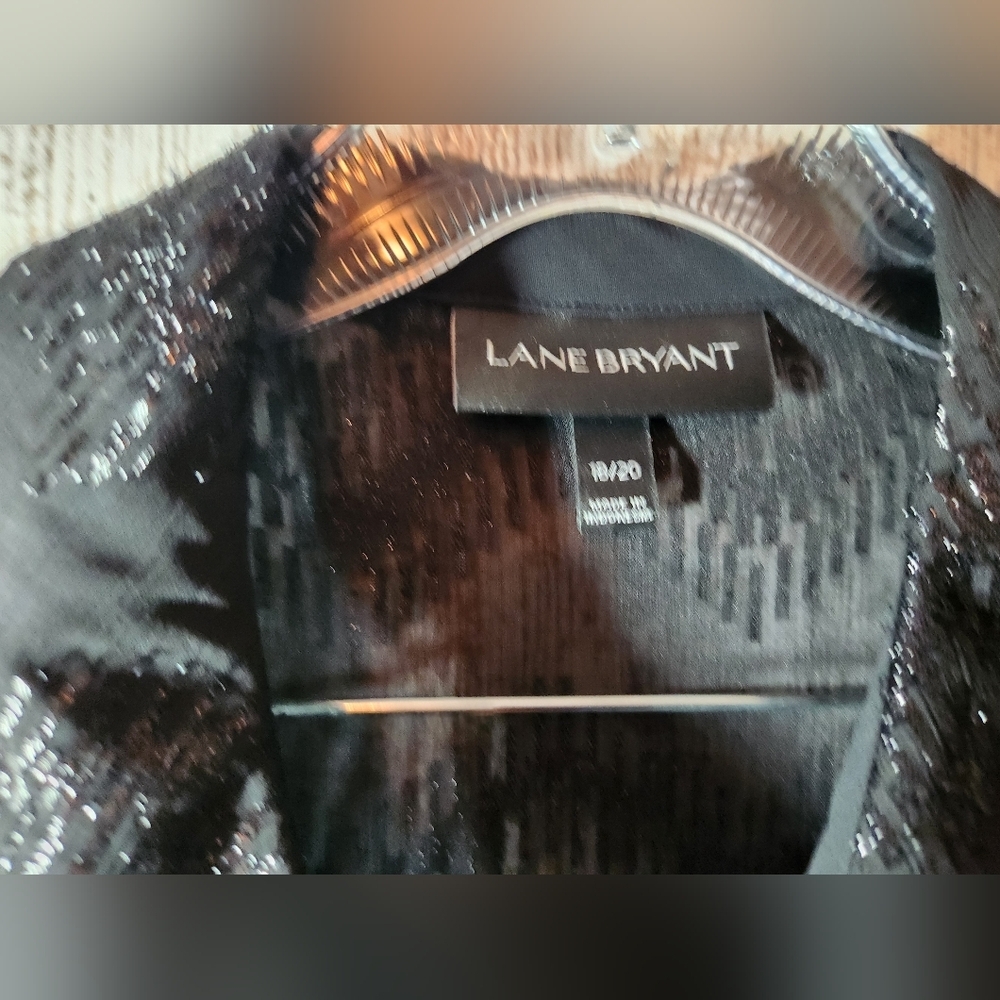 Lane Bryant Black Metallic Chevron Button-Up Sheer Blouse 18/20 - Picture 3 of 6
